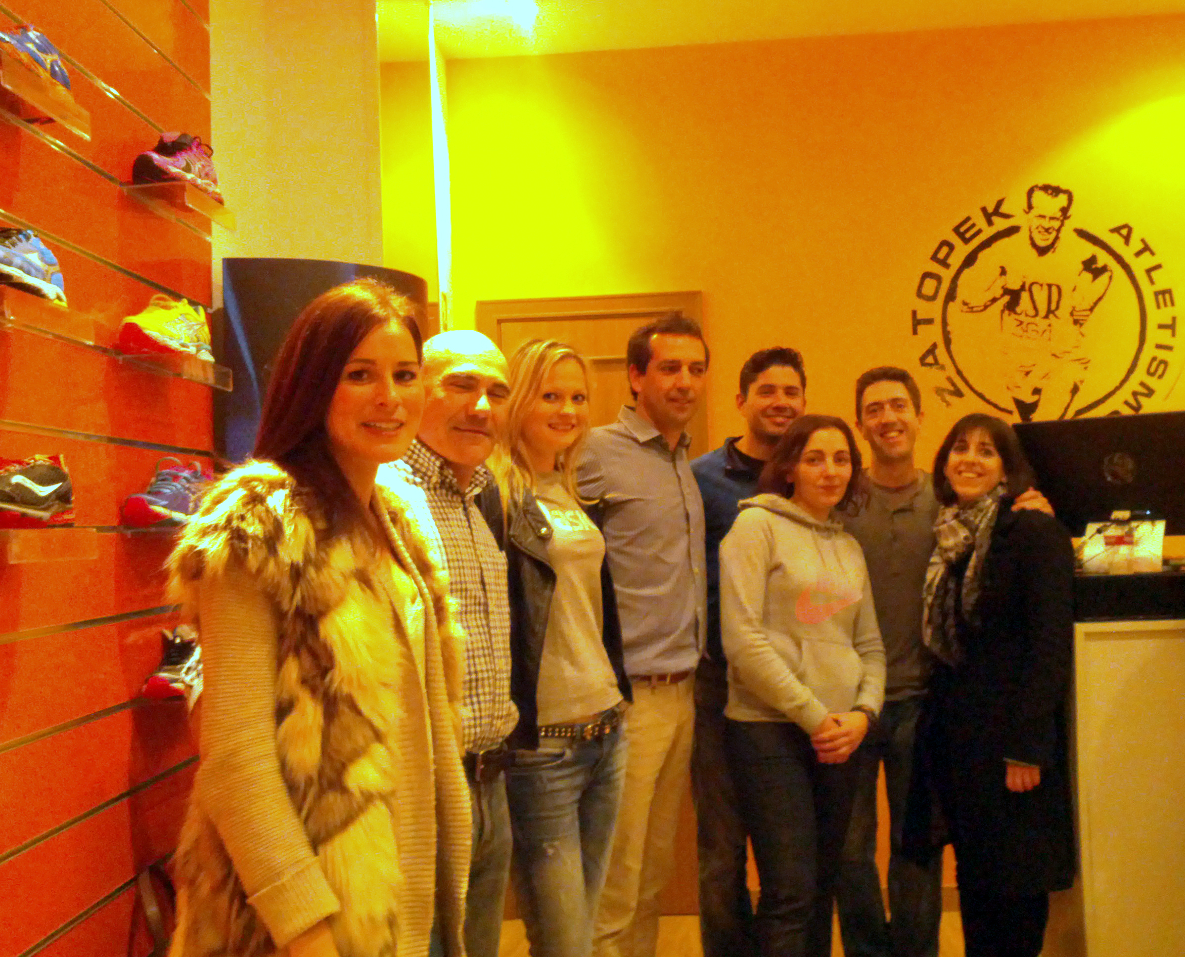 Destacados marchadores en nueva tienda Zatopek